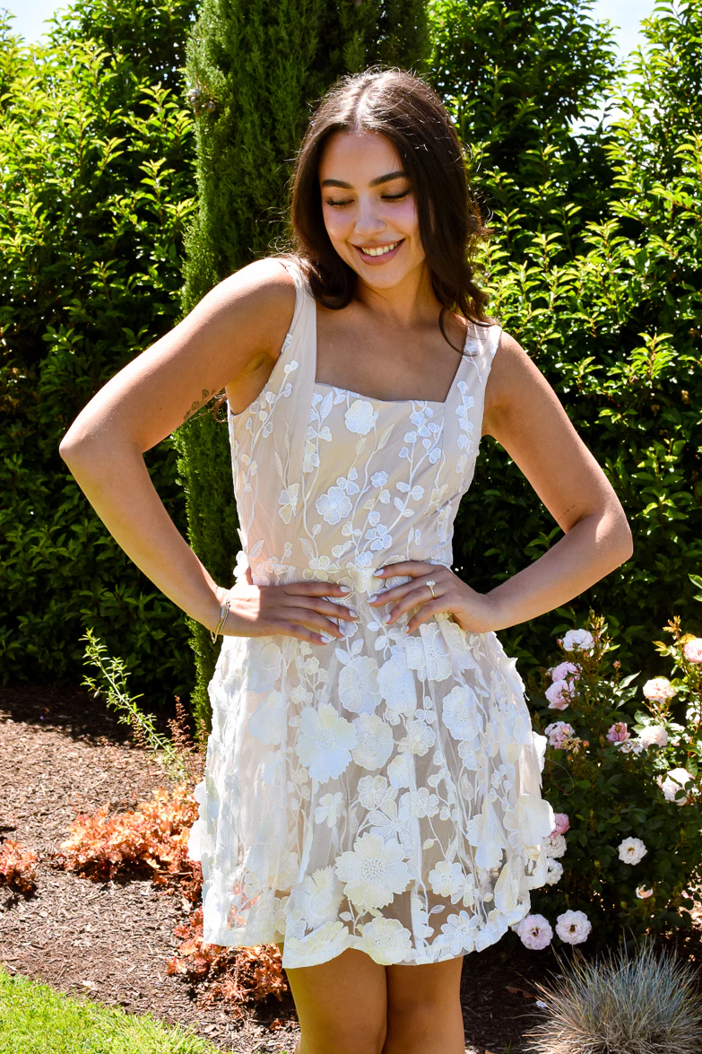 Elsa White Floral Applique Mini Dress - Image 4
