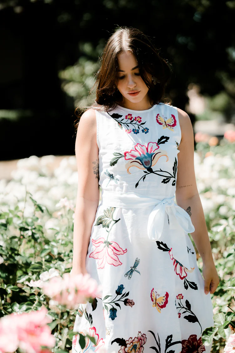 Gloriosa Floral Embroidered Midi Dress - Image 3