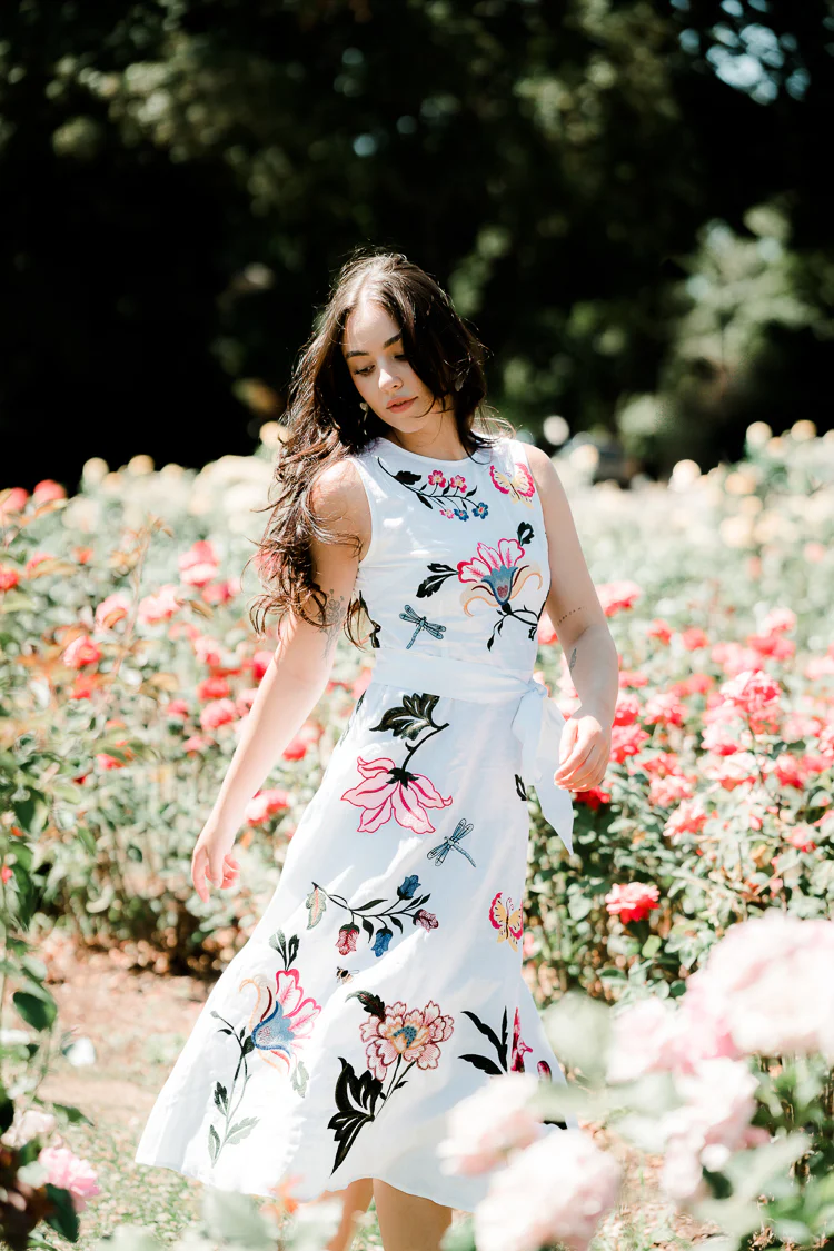 Gloriosa Floral Embroidered Midi Dress - Image 4