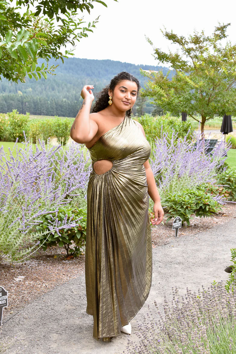 Olympia Gold Metallic Pleated One Shoulder Gown - Plus - Image 3