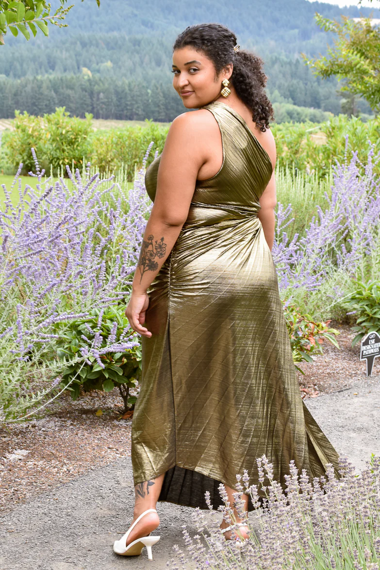 Olympia Gold Metallic Pleated One Shoulder Gown - Plus - Image 5