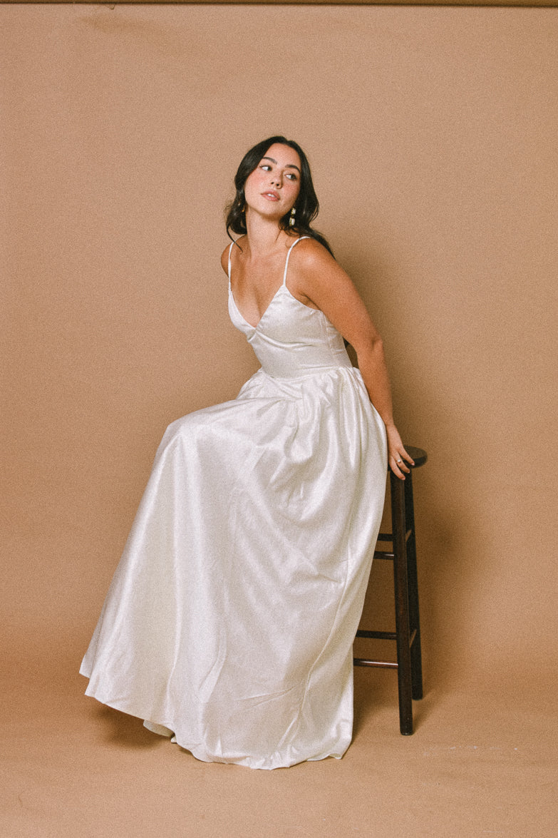 Serafina Basque Waist Cream Gown - Image 8